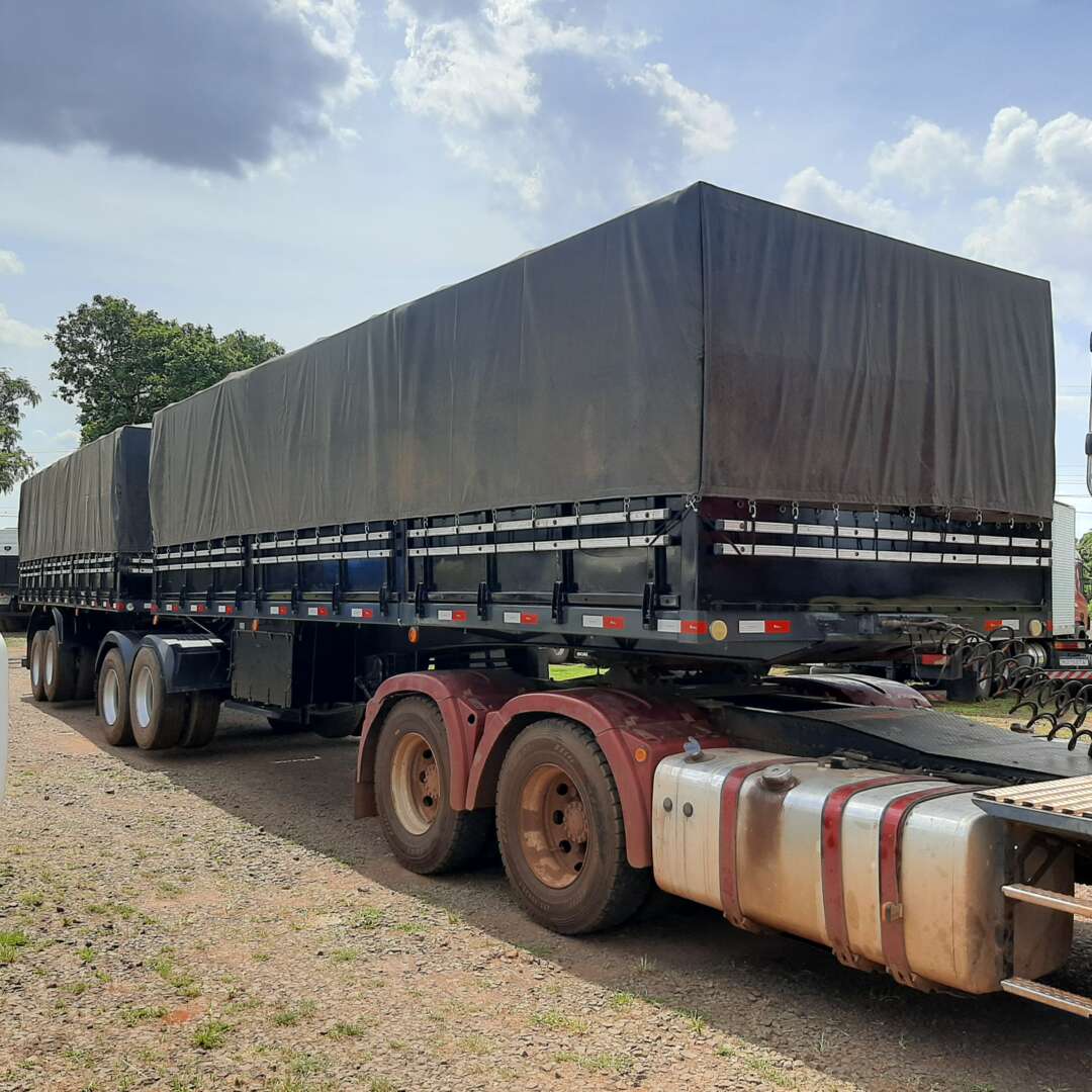 Carreta BITREM GRANELEIRO Noma ANO 2013 4 Eixos de MegaTruck MS no Mato Grosso do Sul