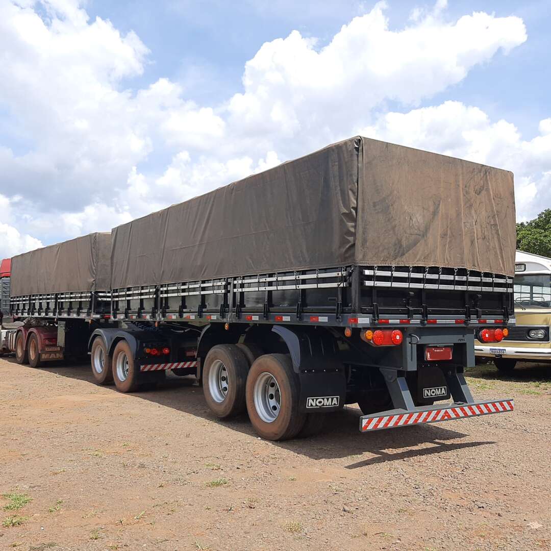 Carreta BITREM GRANELEIRO Noma ANO 2013 4 Eixos de MegaTruck MS no Mato Grosso do Sul