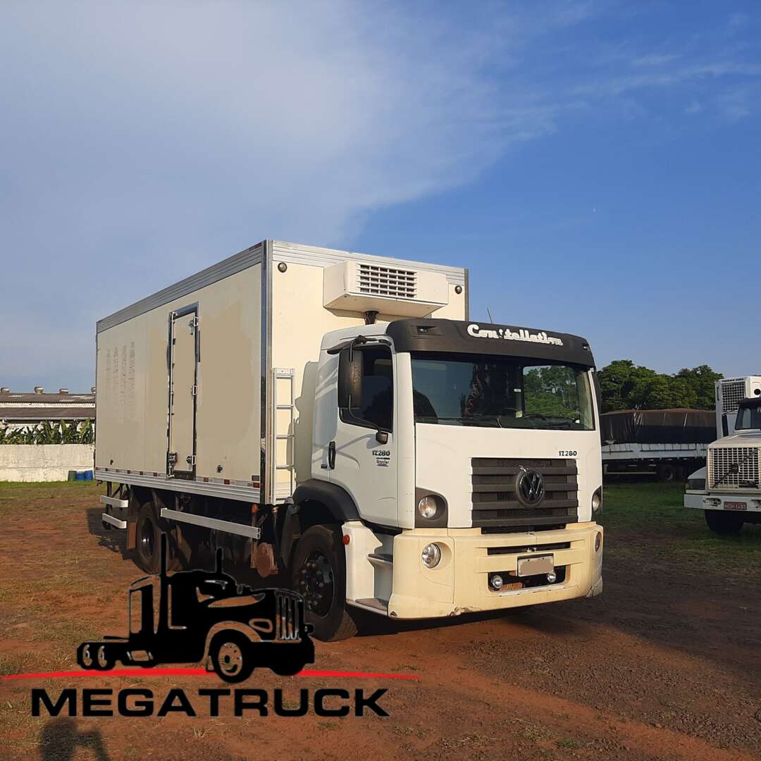 Caminhão VOLKSWAGEN VW 17280 Baú Frigorífico ANO 2012 de MegaTruck MS no Mato Grosso do Sul