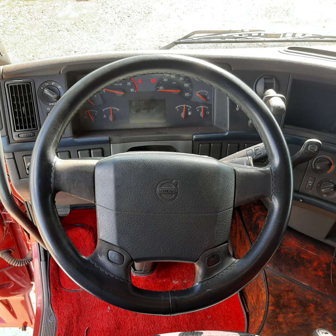 Caminhão VOLVO FH 460 Cavalo Mecânico ANO 2012 de MegaTruck MS no Mato Grosso do Sul