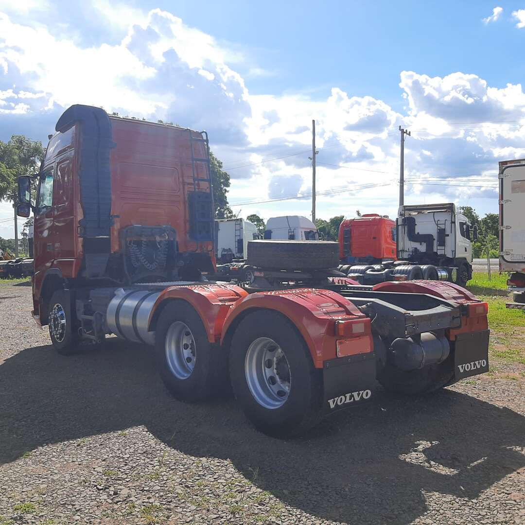Caminhão VOLVO FH 460 Cavalo Mecânico ANO 2012 de MegaTruck MS no Mato Grosso do Sul