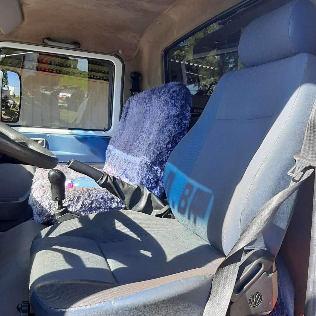 Caminhão VOLKSWAGEN VW 5140 Plataforma ANO 2009 de MegaTruck MS no Mato Grosso do Sul