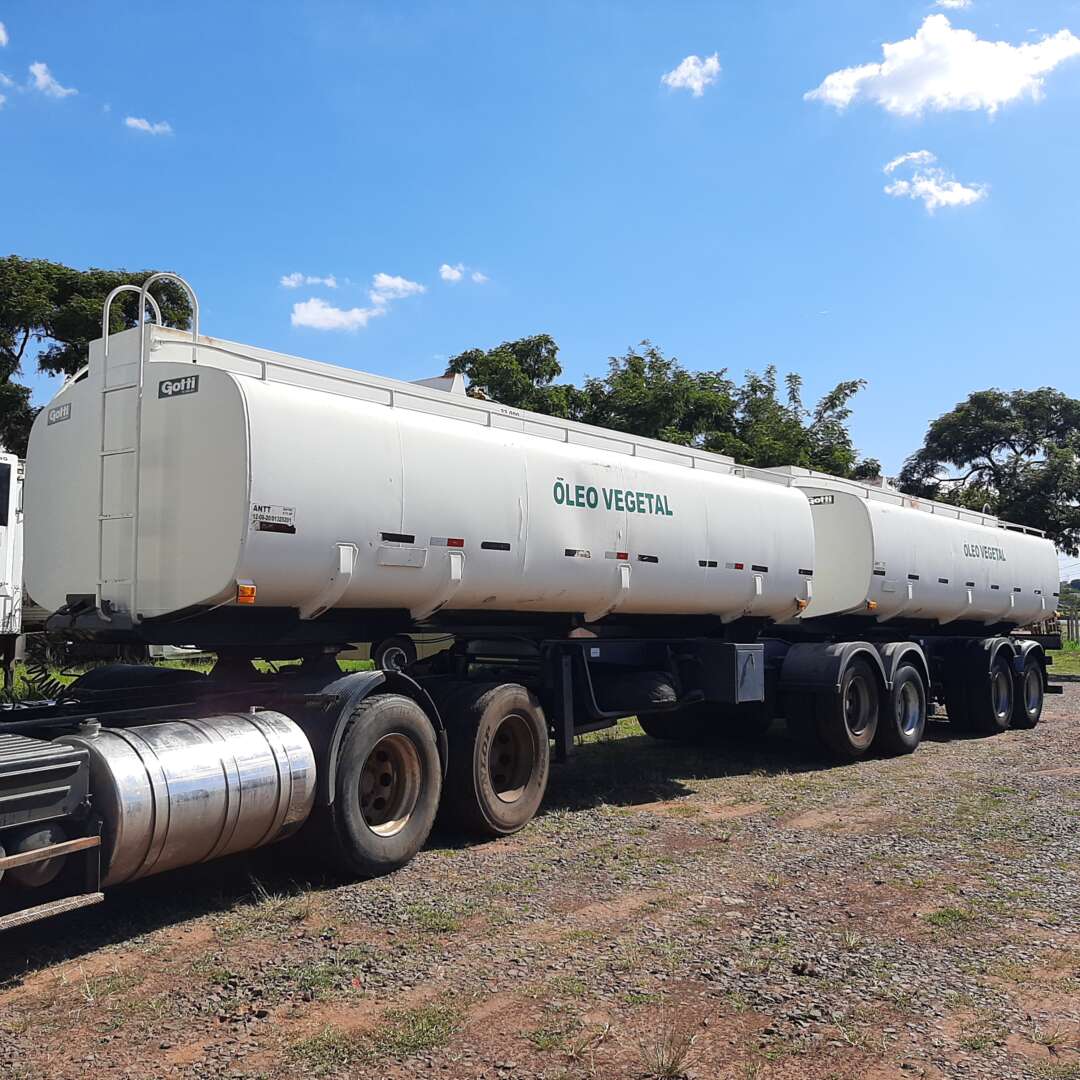 Carreta BITREM TANQUE AÇO Gotti ANO 2005 4 Eixos de MegaTruck MS no Mato Grosso do Sul