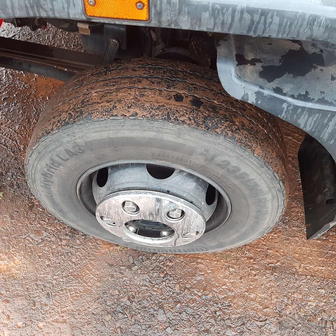 Caminhão MERCEDES BENZ MB 1016 Baú Furgão ANO 2014 de MegaTruck MS no Mato Grosso do Sul