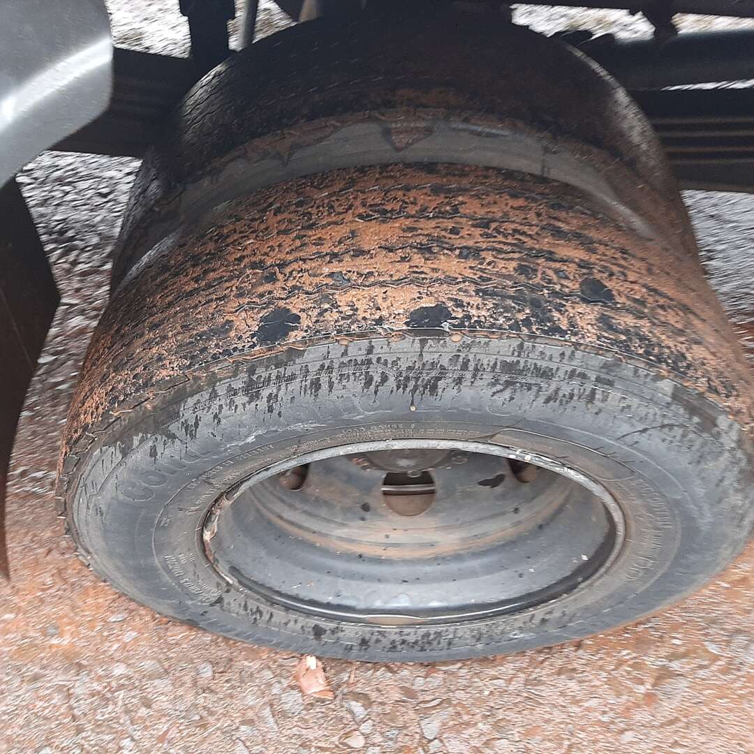 Caminhão MERCEDES BENZ MB 1016 Baú Furgão ANO 2014 de MegaTruck MS no Mato Grosso do Sul