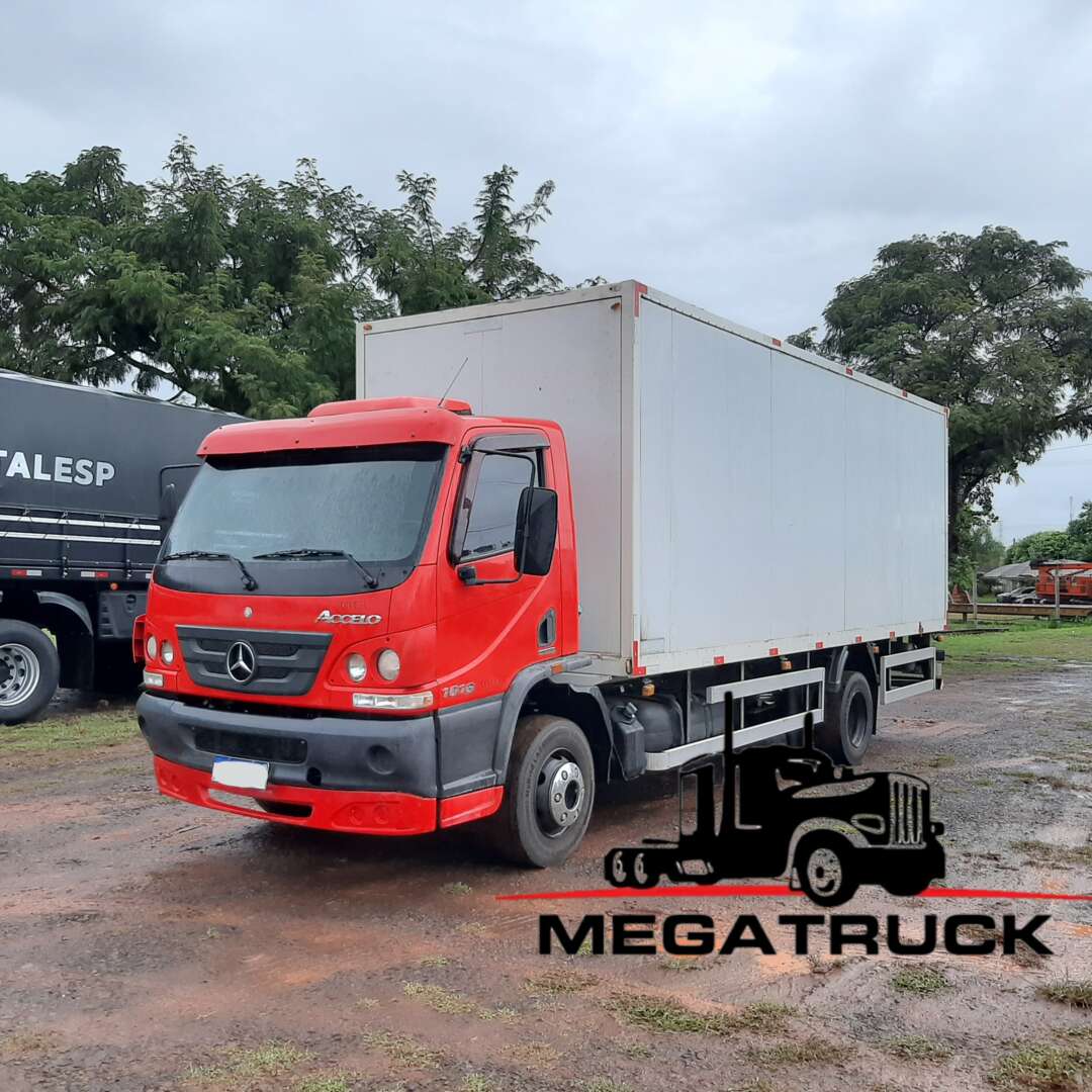 Caminhão MERCEDES BENZ MB 1016 Baú Furgão ANO 2014 de MegaTruck MS no Mato Grosso do Sul