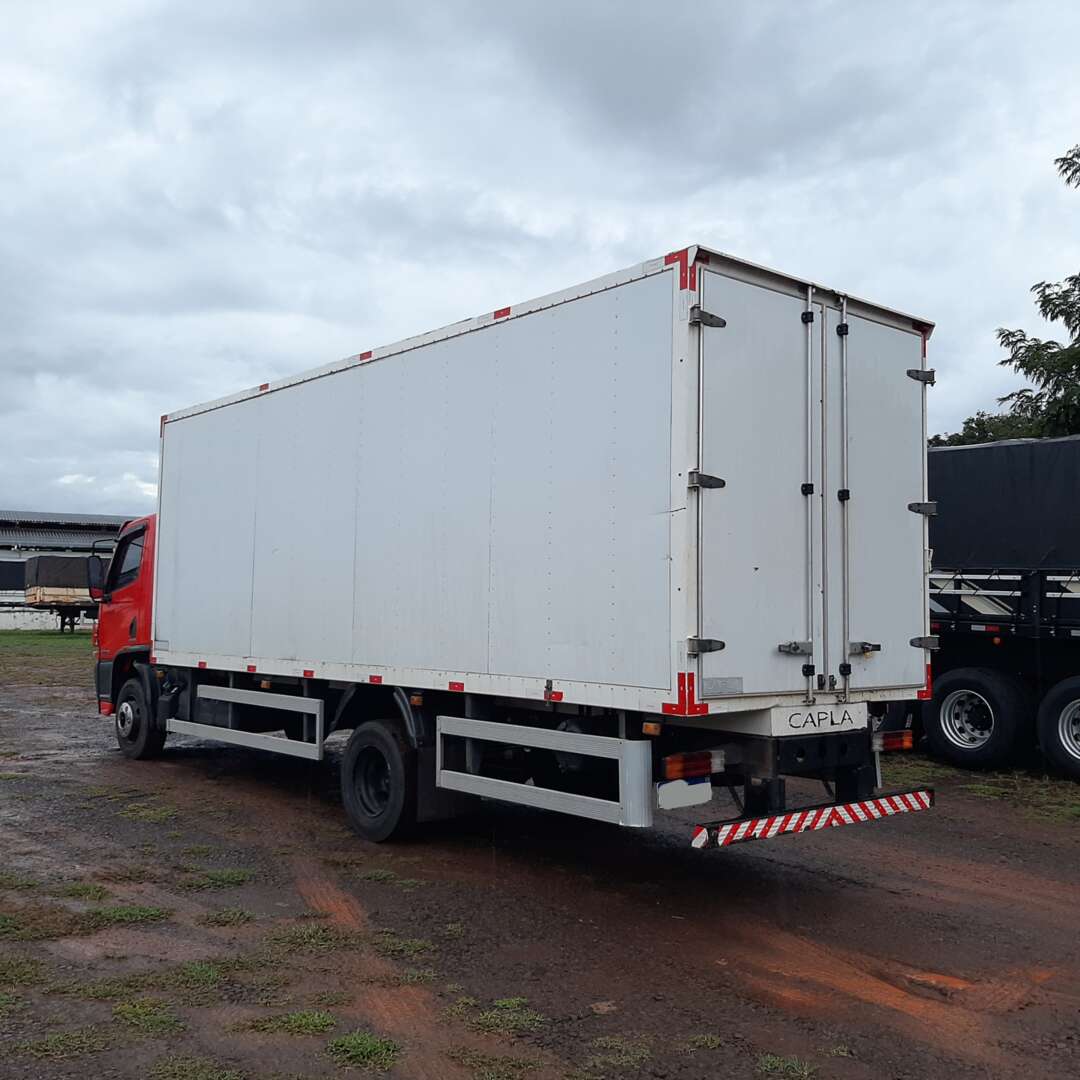 Caminhão MERCEDES BENZ MB 1016 Baú Furgão ANO 2014 de MegaTruck MS no Mato Grosso do Sul