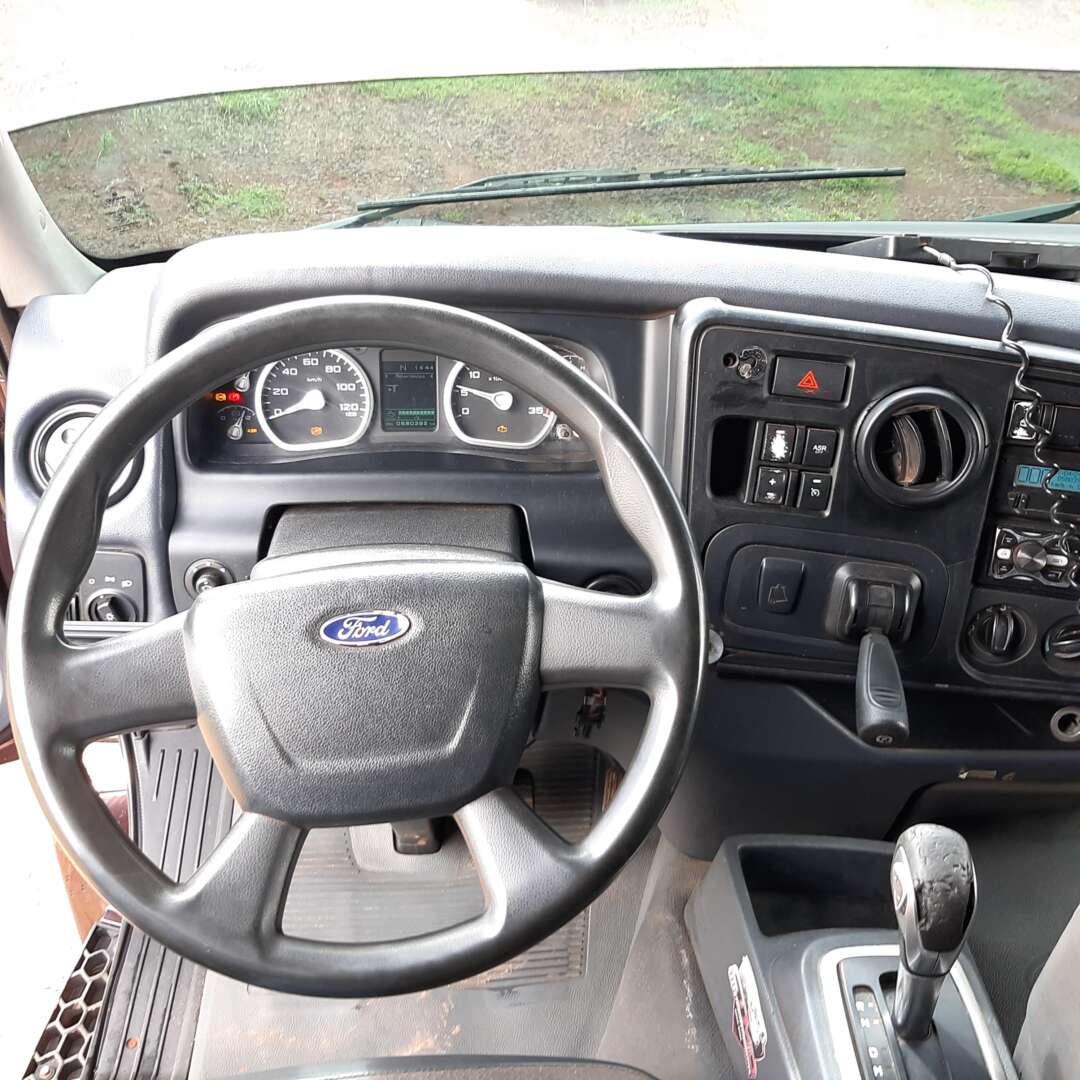 Caminhão FORD CARGO 2429 Baú Frigorífico ANO 2017 de MegaTruck MS no Mato Grosso do Sul