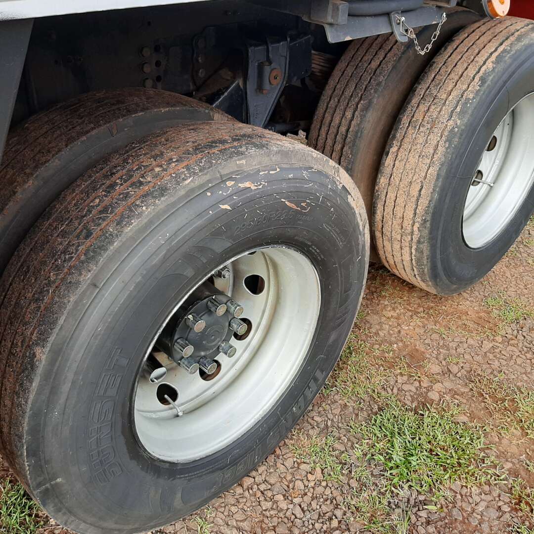 Caminhão FORD CARGO 2429 Baú Frigorífico ANO 2017 de MegaTruck MS no Mato Grosso do Sul