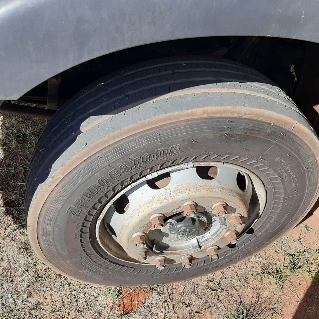 Caminhão VOLKSWAGEN VW 15190 Coletor de Lixo ANO 2012 de MegaTruck MS no Mato Grosso do Sul