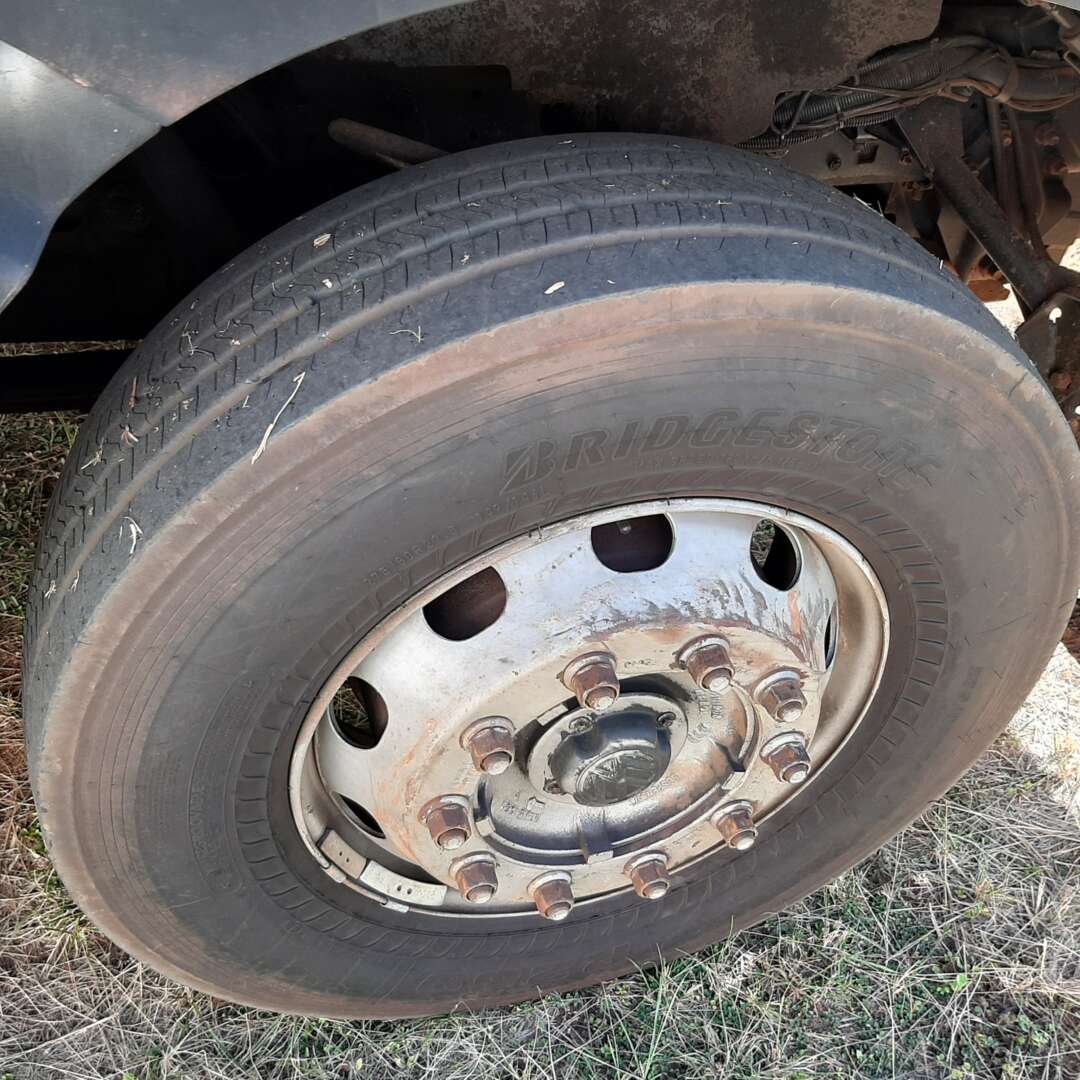 Caminhão VOLKSWAGEN VW 15190 Coletor de Lixo ANO 2012 de MegaTruck MS no Mato Grosso do Sul