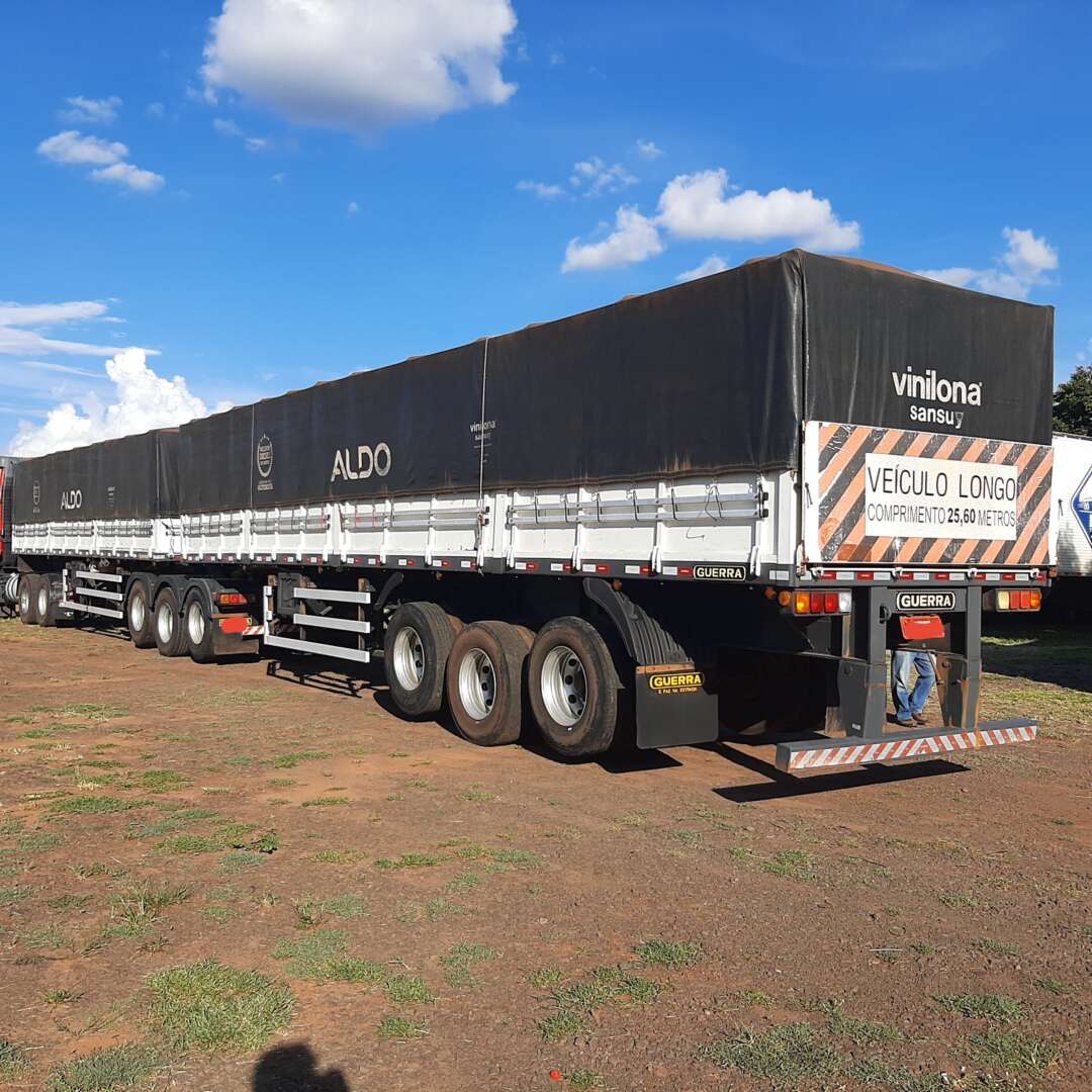 Carreta BITREM 9 EIXOS GRANELEIRO Guerra ANO 2014 6 Eixos de MegaTruck MS no Mato Grosso do Sul