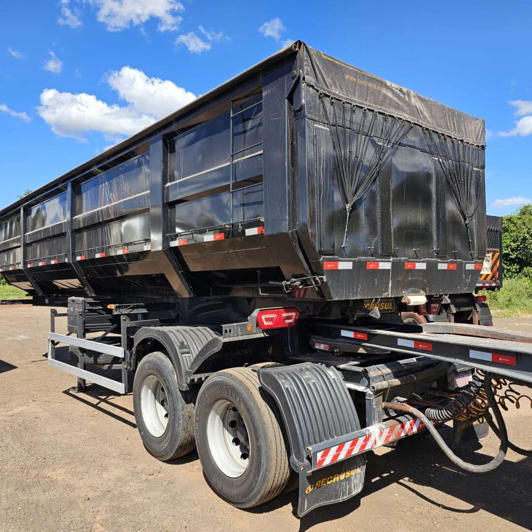 Carreta BITREM 9 EIXOS CACAMBA Recrusul ANO 2022 6 Eixos de MegaTruck MS no Mato Grosso do Sul