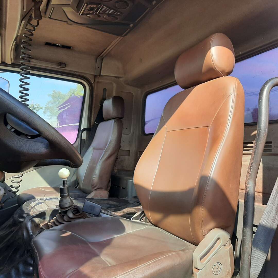 Caminhão MERCEDES BENZ MB 2831 Chassis ANO 2007 de MegaTruck MS no Mato Grosso do Sul