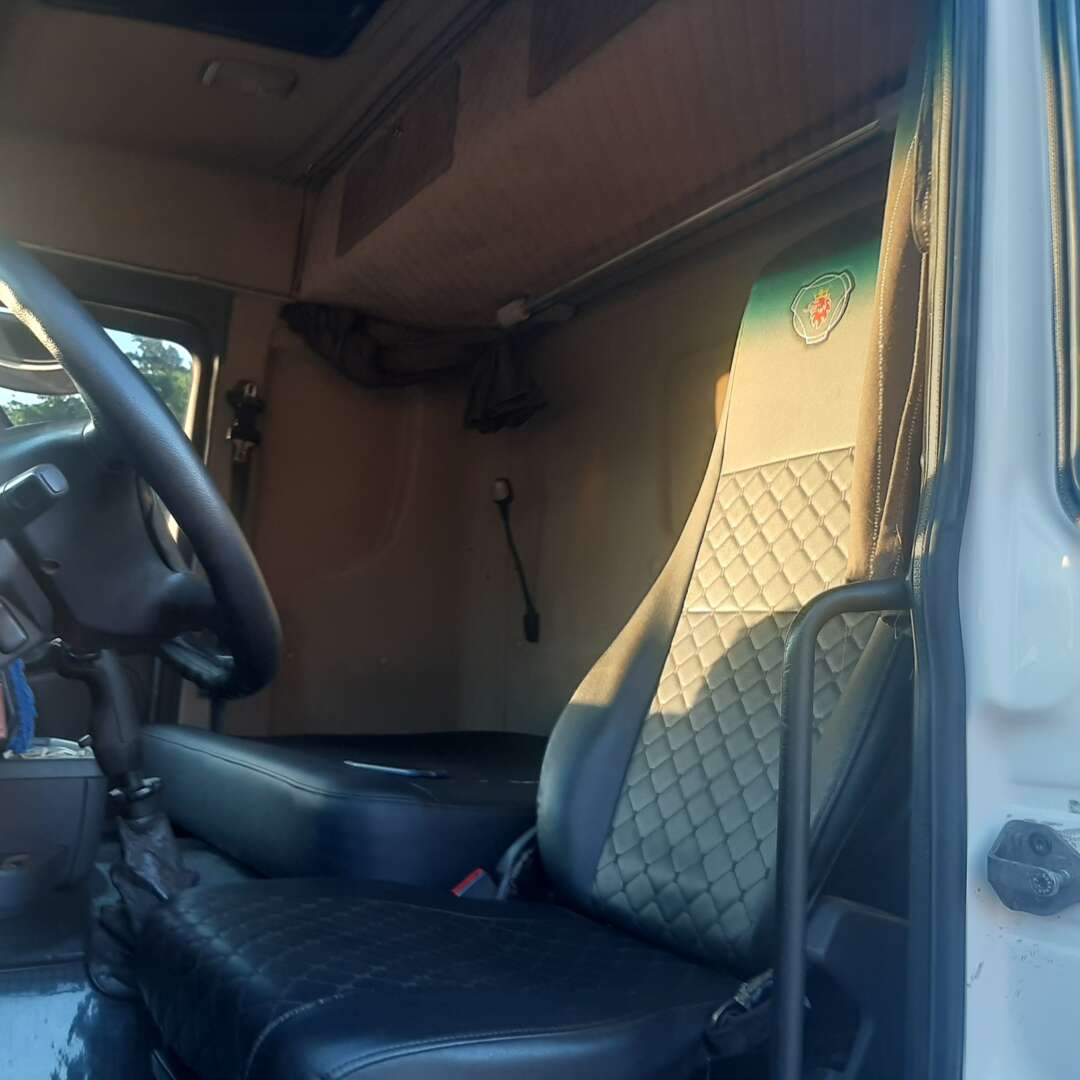 Caminhão SCANIA 420 Cavalo Mecânico ANO 2011 de MegaTruck MS no Mato Grosso do Sul