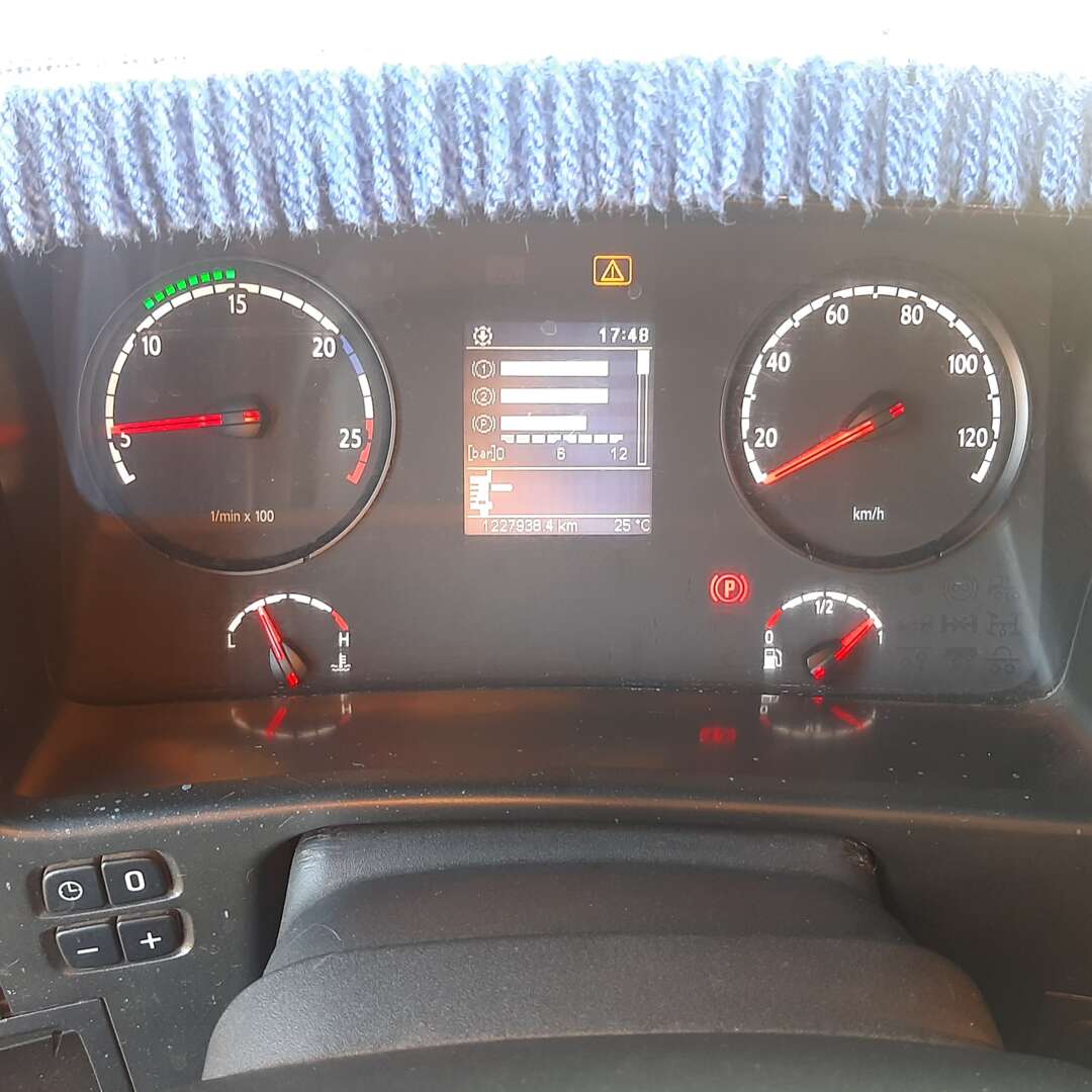 Caminhão SCANIA 420 Cavalo Mecânico ANO 2011 de MegaTruck MS no Mato Grosso do Sul