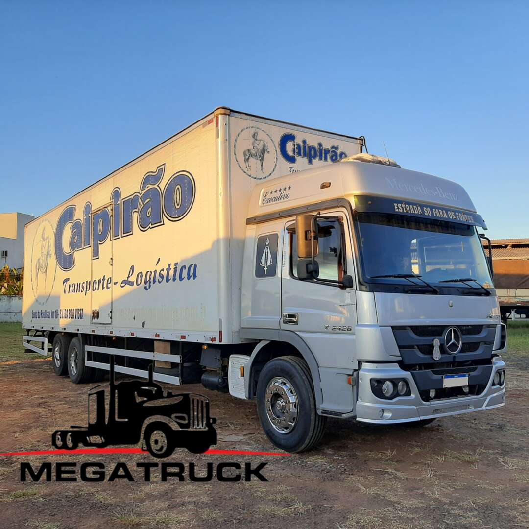 Caminhão MERCEDES BENZ MB 2426 Baú Furgão ANO 2015 de MegaTruck MS no Mato Grosso do Sul
