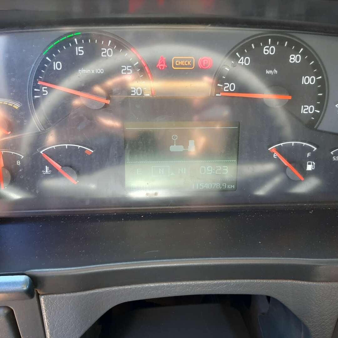 Caminhão VOLVO FH 440 Cavalo Mecânico ANO 2011 de MegaTruck MS no Mato Grosso do Sul