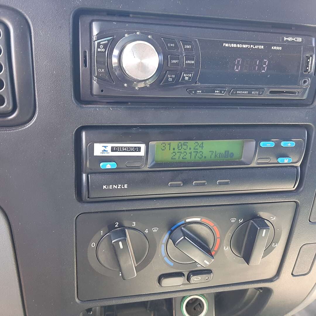 Caminhão MERCEDES BENZ MB 915 Boiadeiro ANO 2006 de MegaTruck MS no Mato Grosso do Sul