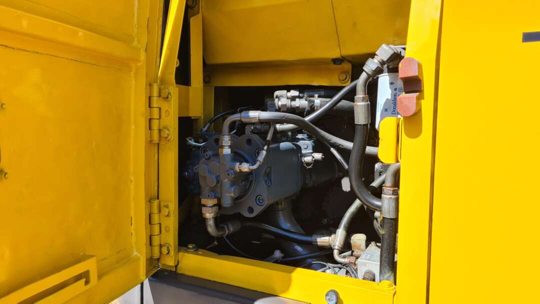 Escavadeira VOLVO EC140 – 2004 de Br Tratores no Paraná