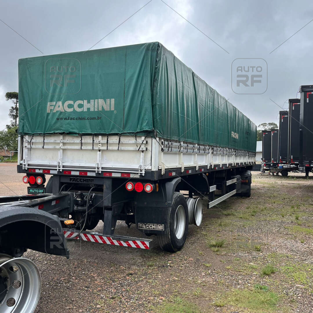 Carreta BITREM GRANELEIRO Facchini ANO 2019 10 Eixos de Auto RF Curitiba PR no Paraná