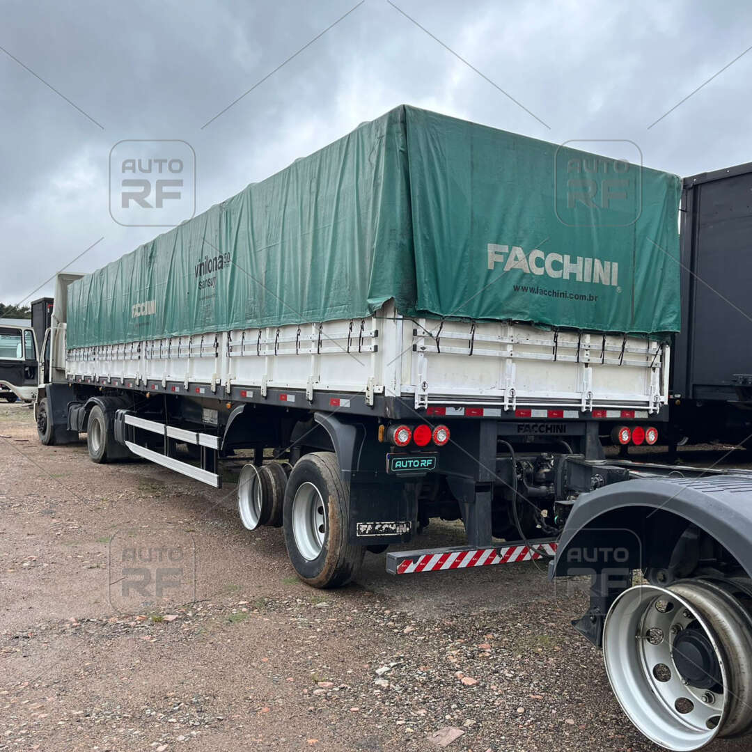 Carreta BITREM GRANELEIRO Facchini ANO 2019 10 Eixos de Auto RF Curitiba PR no Paraná