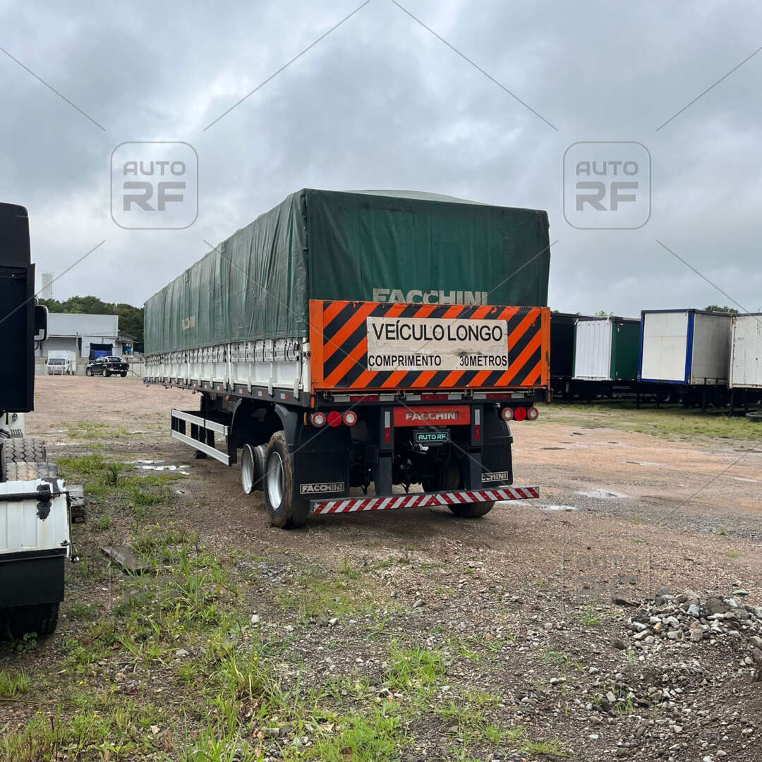 Carreta BITREM GRANELEIRO Facchini ANO 2019 10 Eixos de Auto RF Curitiba PR no Paraná