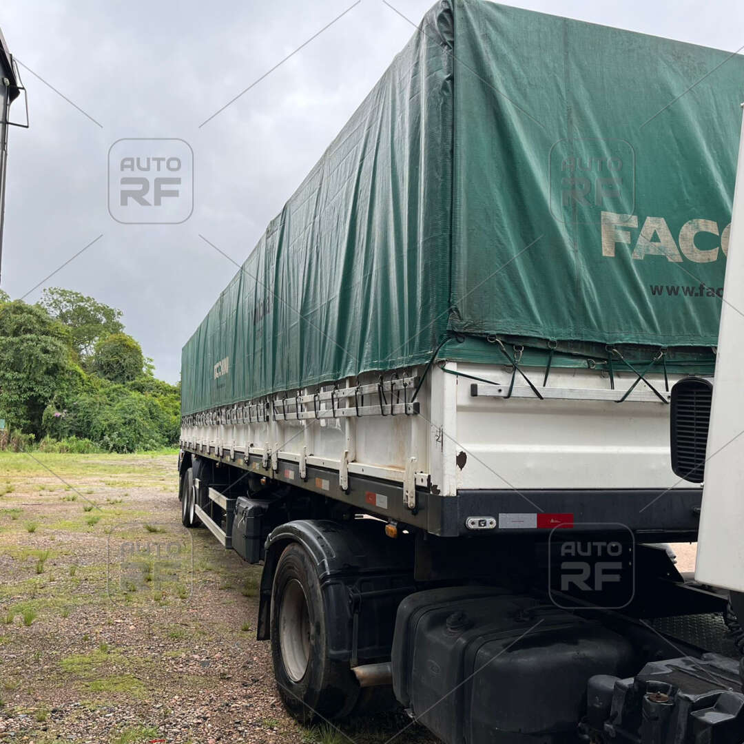 Carreta BITREM GRANELEIRO Facchini ANO 2019 10 Eixos de Auto RF Curitiba PR no Paraná