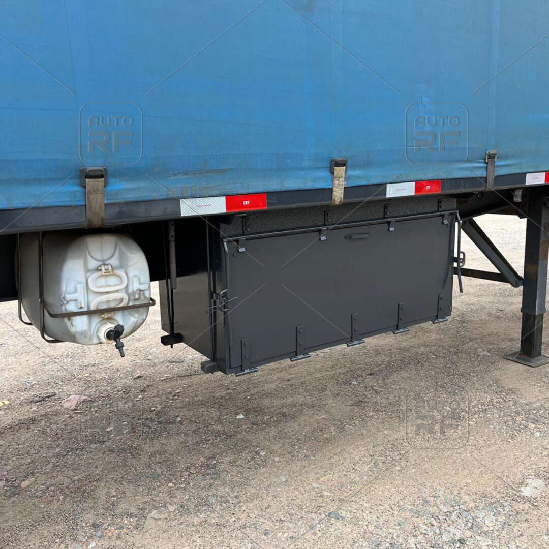 Carreta SEMI-REBOQUE BAU SIDER Randon ANO 2007 3 Eixos de Auto RF Curitiba PR no Paraná
