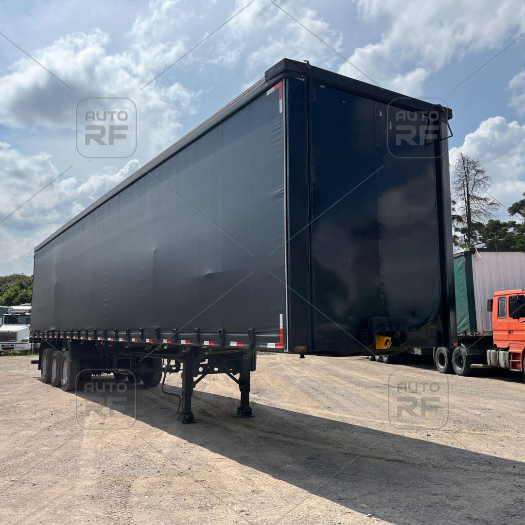 Carreta LS Sider 3 Eixos Reta Facchini 2010 30 Paletes de Auto RF Curitiba PR no Paraná