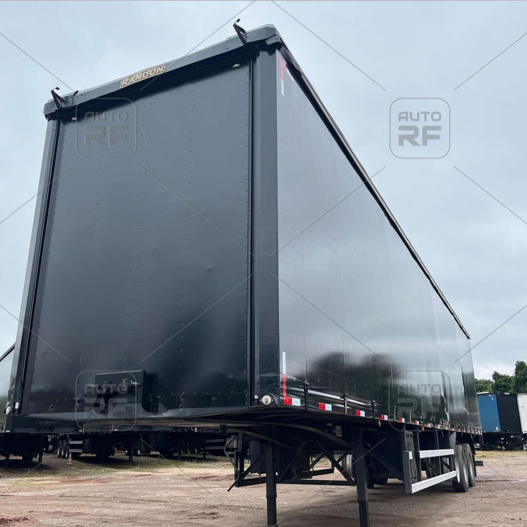 Carreta SEMI-REBOQUE BAU SIDER Randon ANO 2014 3 Eixos de Auto RF Curitiba PR no Paraná