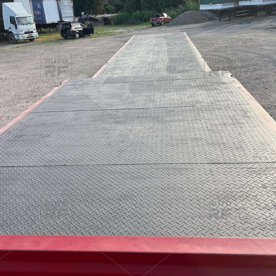 Carreta SEMI-REBOQUE PRANCHA Randon ANO 2008 3 Eixos de Auto RF Curitiba PR no Paraná