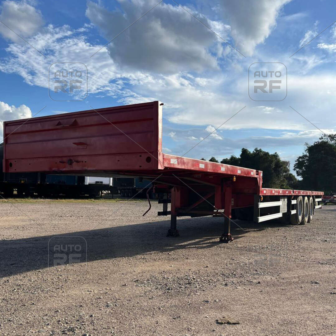 Carreta SEMI-REBOQUE PRANCHA Randon ANO 2008 3 Eixos de Auto RF Curitiba PR no Paraná