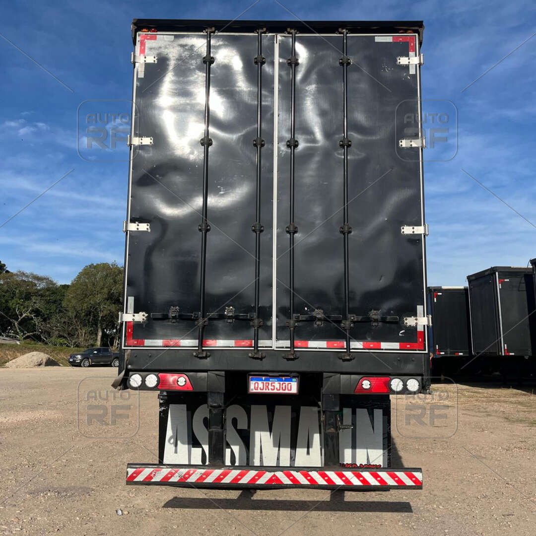 Carreta SEMI-REBOQUE BAU SIDER Librelato ANO 2017 3 Eixos de Auto RF Curitiba PR no Paraná