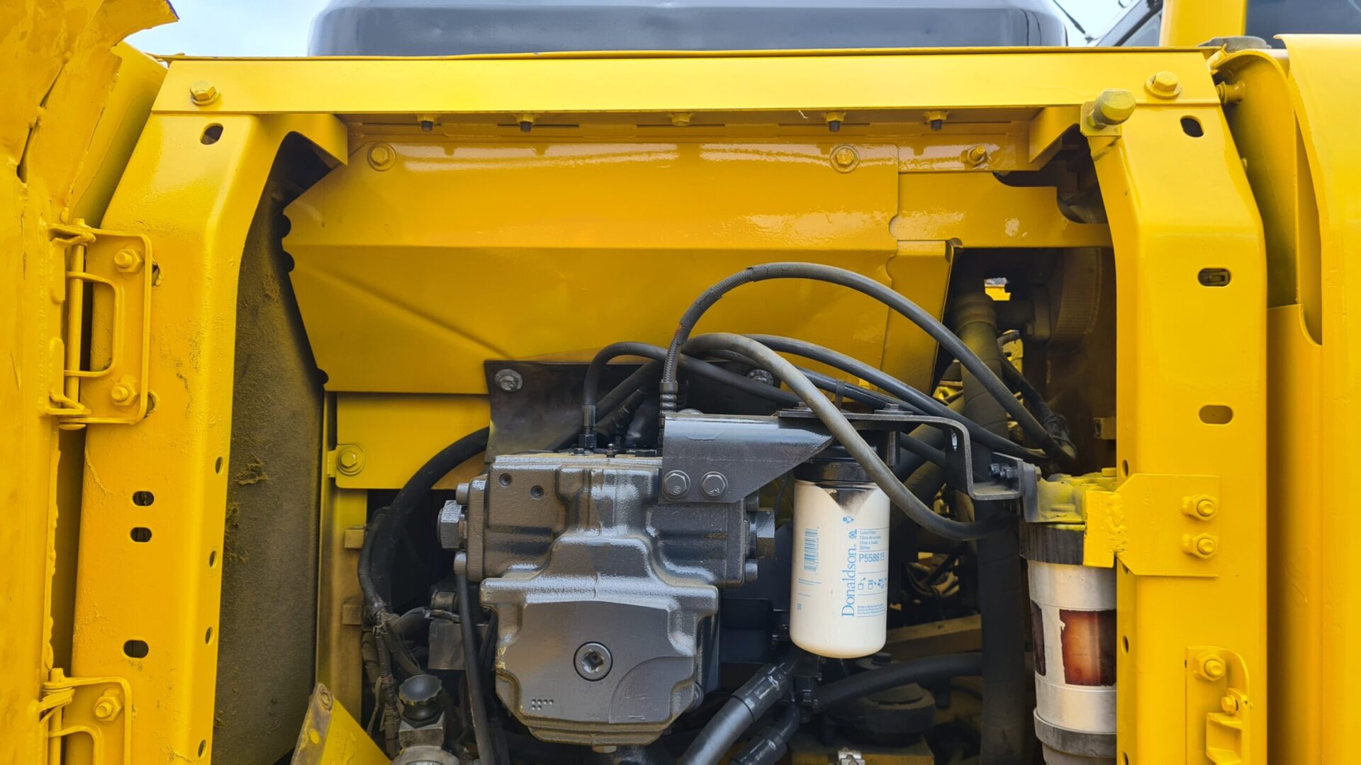 ESCAVADEIRA KOMATSU PC-200 2009 de Br Tratores no Paraná