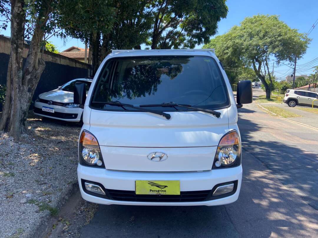 Caminhão HYUNDAI HR Carroceria ANO 2019 de Peregrino Caminhões no Paraná