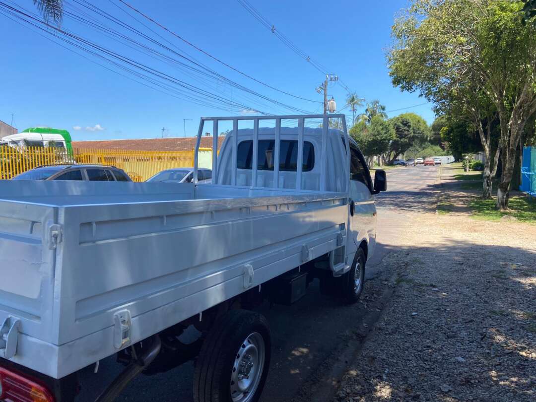 Caminhão HYUNDAI HR Carroceria ANO 2019 de Peregrino Caminhões no Paraná