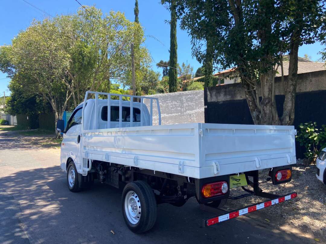 Caminhão HYUNDAI HR Carroceria ANO 2019 de Peregrino Caminhões no Paraná