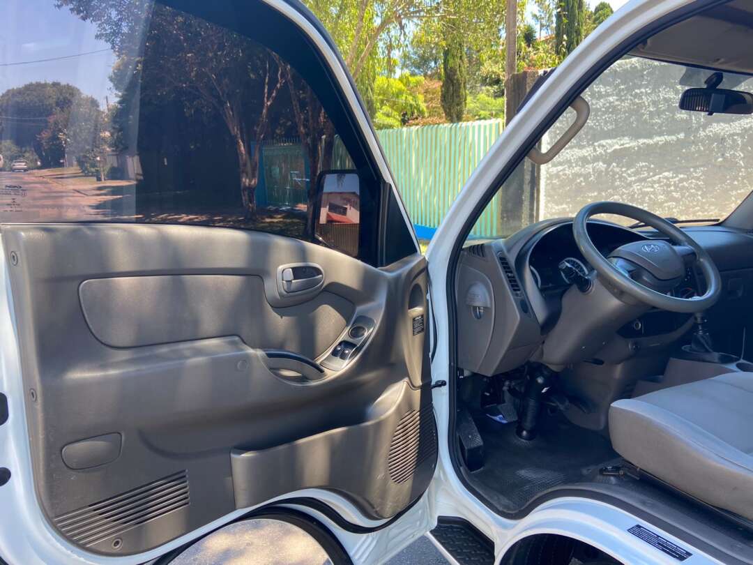 Caminhão HYUNDAI HR Carroceria ANO 2019 de Peregrino Caminhões no Paraná