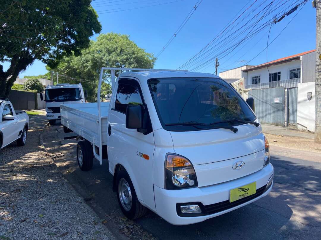 Caminhão HYUNDAI HR Carroceria ANO 2019 de Peregrino Caminhões no Paraná
