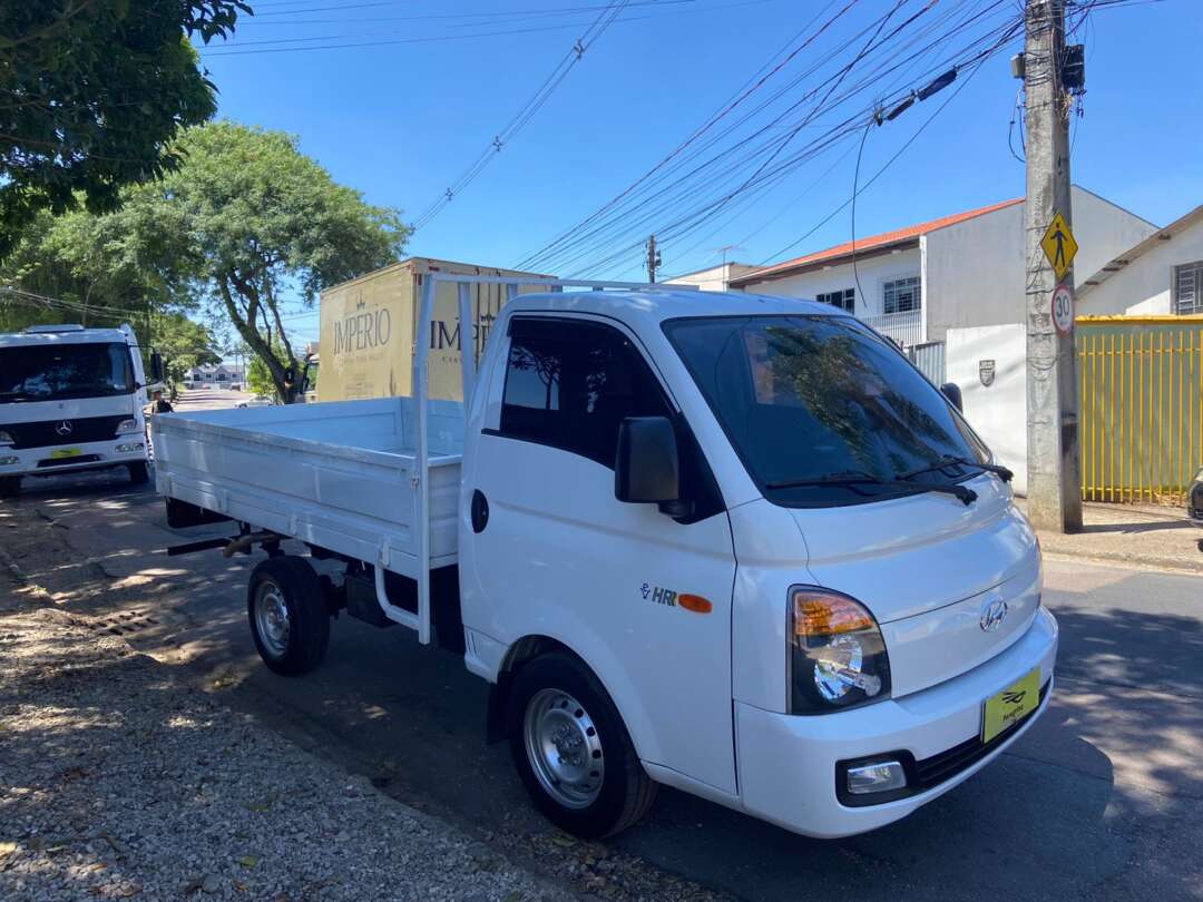 Caminhão HYUNDAI HR Carroceria ANO 2019 de Peregrino Caminhões no Paraná