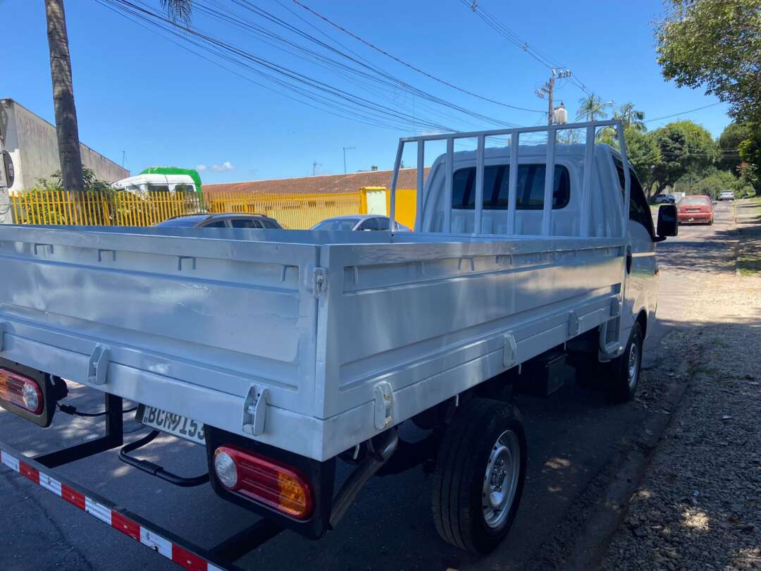 Caminhão HYUNDAI HR Carroceria ANO 2019 de Peregrino Caminhões no Paraná