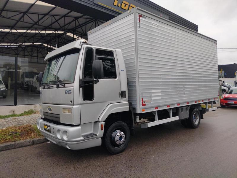 CAMINHÃO 3/4 FORD CARGO 815 2012 BAÚ de 1.000CAR Curitiba no Paraná