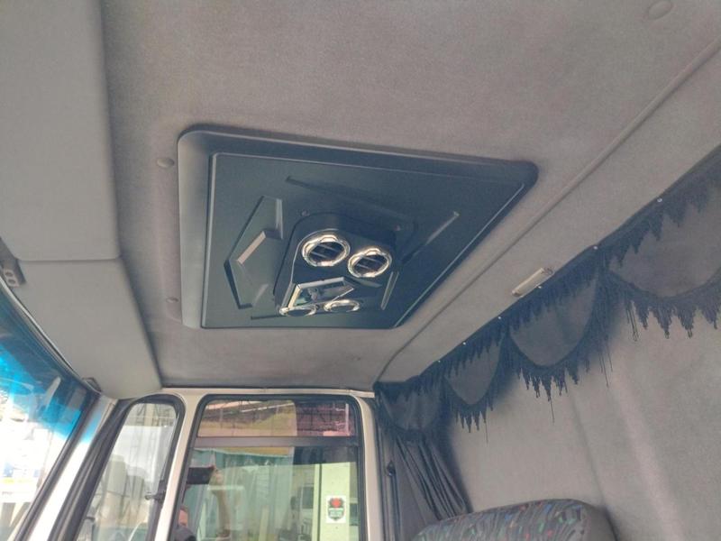 CAMINHÃO 3/4 FORD CARGO 815 2012 BAÚ de 1.000CAR Curitiba no Paraná