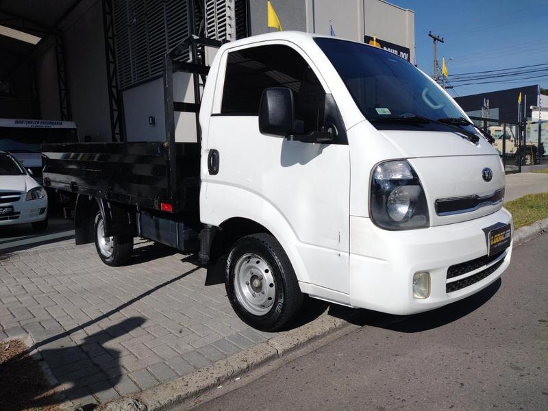KIA BONGO K-2500 2.5 4X2 2020 de 1.000CAR Curitiba no Paraná