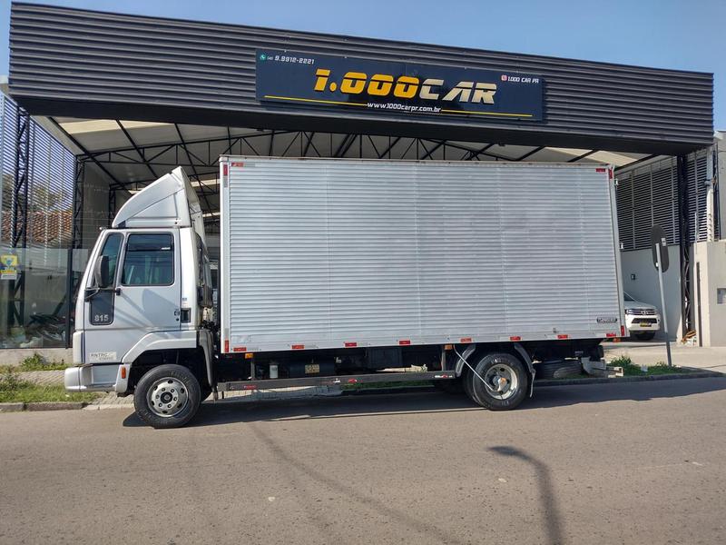 Caminhão FORD CARGO 815 Baú Furgão ANO 2012 de 1.000CAR Curitiba no Paraná