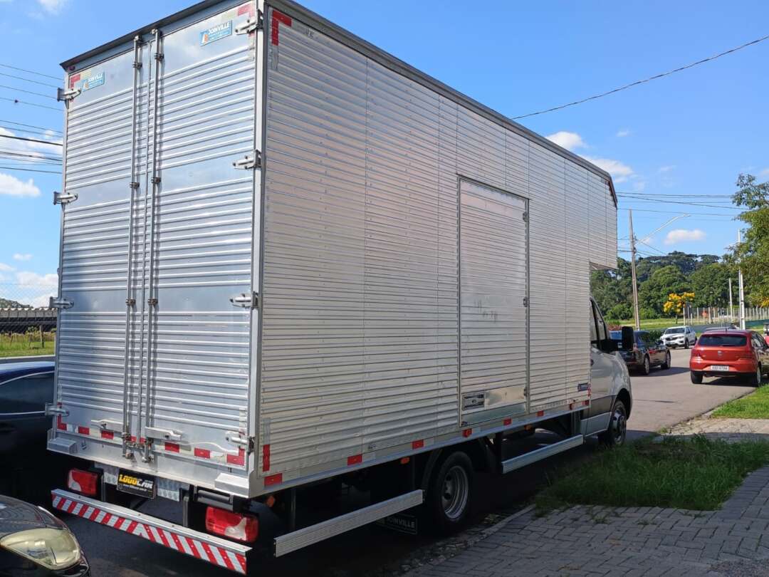 Caminhão MERCEDES BENZ SPRINTER Baú Furgão ANO 2021 de 1.000CAR Curitiba no Paraná