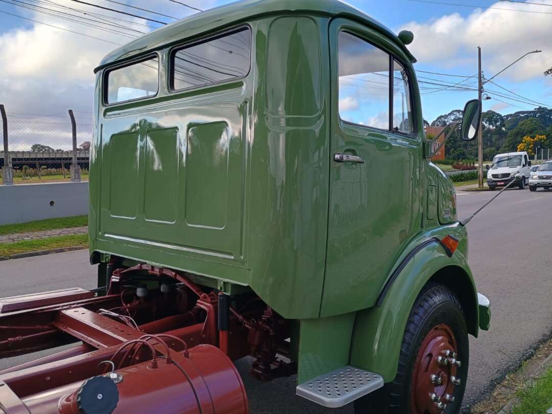 Caminhão MERCEDES BENZ MB 1111 Chassis ANO 1969 de 1.000CAR Curitiba no Paraná