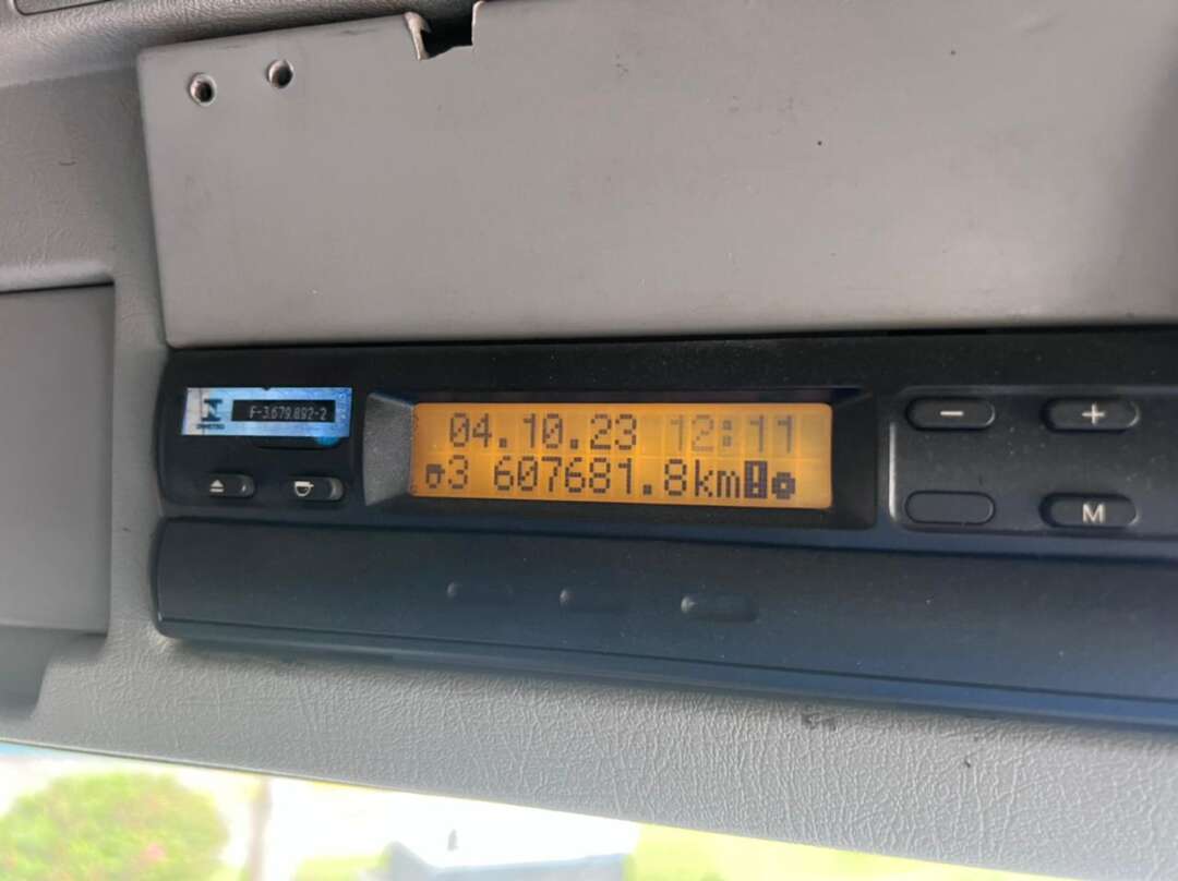 Caminhão VOLVO FM 370 Cavalo Mecânico ANO 2010 de A.D.P Caminhões no Paraná