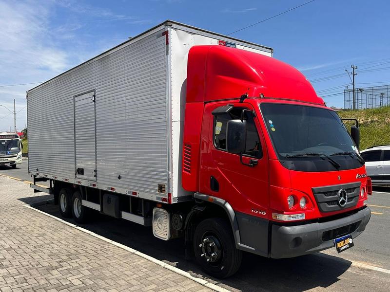 Caminhão MERCEDES BENZ MB 1316 Baú Furgão ANO 2020 de Michel Car no Paraná